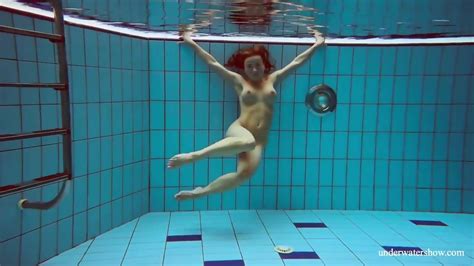 Sexy Brunette Deniska Underwater