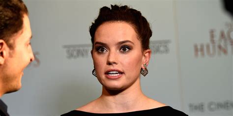 Star Wars Daisy Ridley Wont Tell You Or Josh Gad What The Last Jedi Means
