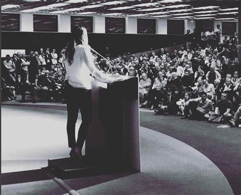 Maria Elena Boschi Instagram Il Suo Profilo Gallery