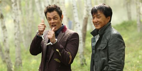 Jackie Chan Teamed Up With Johnny Knoxville In This Bizarre Action Comedy