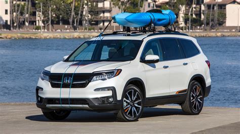 What Do You Get On A Fully Loaded 2022 Honda Pilot Kelley Blue Book