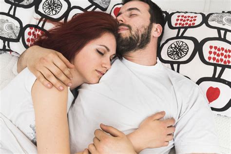 Scientists Explain 10 Health Benefits Of Sleeping Next To Someone You Love