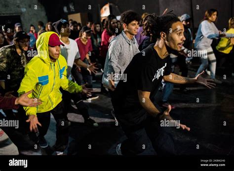 Culture tunisienne hi-res stock photography and images - Alamy