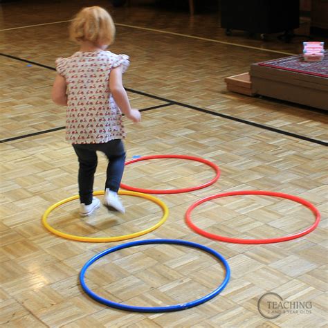 25 Fun And Easy Ideas For Busy Toddlers