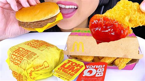 ASMR McDonald S CHEESEBURGER CHICKEN NUGGETS Eating Sounds Mukbang ASMR Phan YouTube