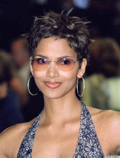 She command followers in every sphere of her life, be it beauty, fashion or trending hairstyles. View Halle Berry Hairstyles Images - statinhatan