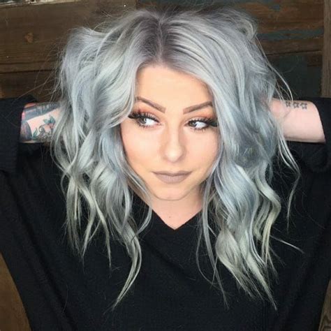 Silver Dyed Medium Wavy Hairstyle By Chloetheyoungamerican Silver
