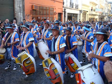 Cultura Uruguaya Vestimenta Tradiciones Y Todo Lo Que Necesita Conocer