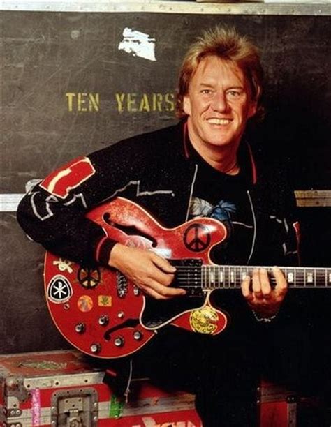 Alvin Lee Dies At 68 Ten Years After Guitarist Renowned For