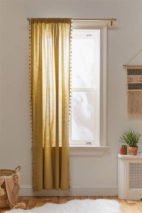A Guide To Stylish Curtain Rods