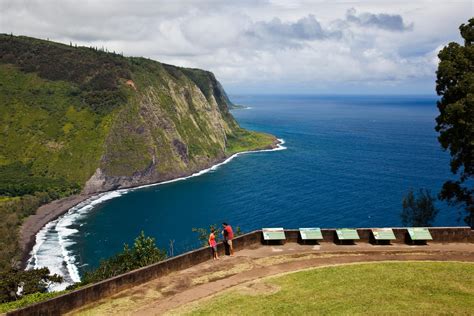 Waipio Valley Overlook | Go Hawaii