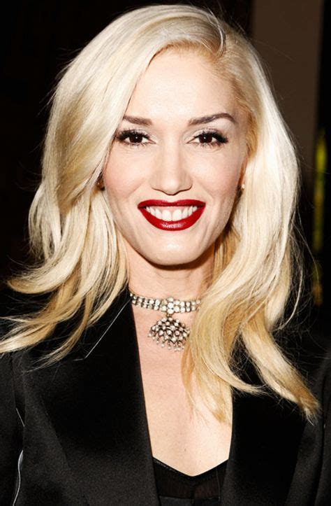 Copy Gwen Stefani S Signature Red Lip Realstylenetwork Com