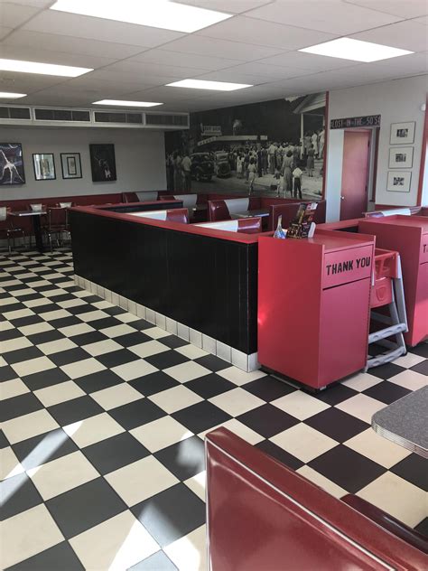 This old Dairy Queen in my town : r/mildlyinteresting