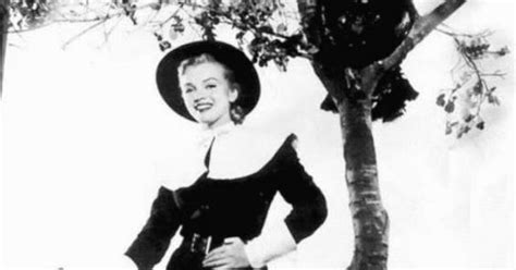 yesterday today marilyn monroe as a pin up pilgrim for thanksgiving 1950