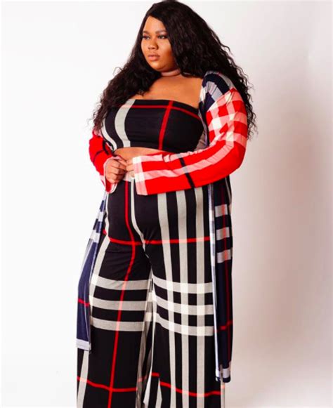11 plus size instagrammers take up space with these amazing prints ravishly
