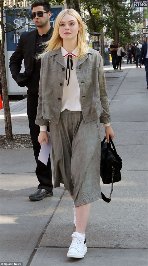Elle Fanning Suits Up In Gray Jacket And Matching Culottes Daily Mail