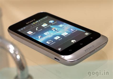 Sony Xperia Tipo Dual Review St2li2 800 Mhz A Smaller Screen With