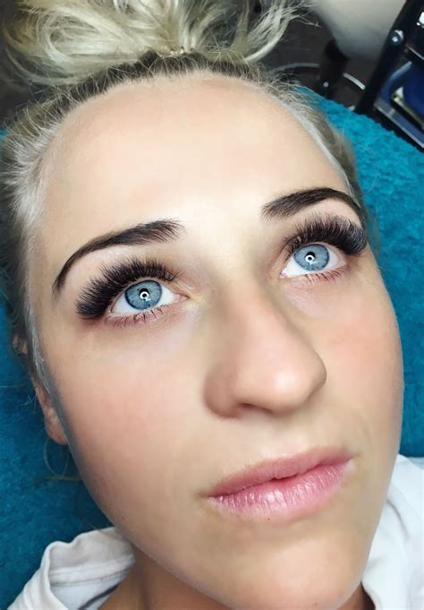 These eyes are amazing!! Mega volume eyelash extensions Eyelash