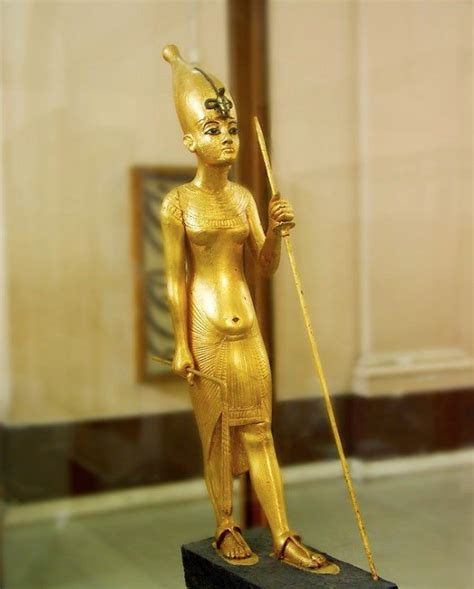 سعر التمثال الذهب الفرعوني
