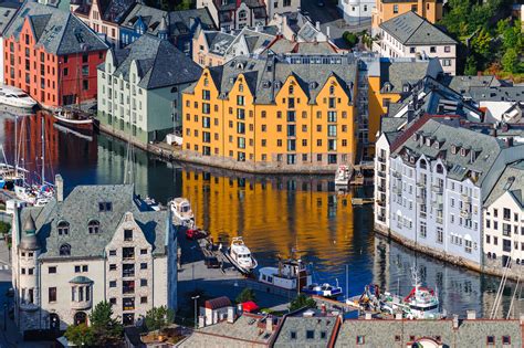 Ålesund Fjord Norway Tours