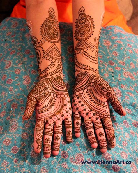 Graphically Perfect Bridal Henna