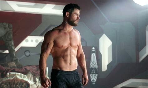 Chris Hemsworth Is Offering A Free Six Week Home Workout