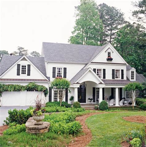 These Before And After Colonial Home Exteriors Boast Stately Style In