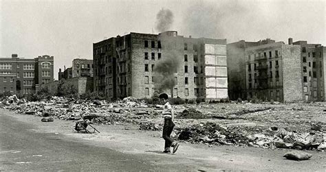 28 Unbelievable 1970s Photos From When The Bronx Was Burning