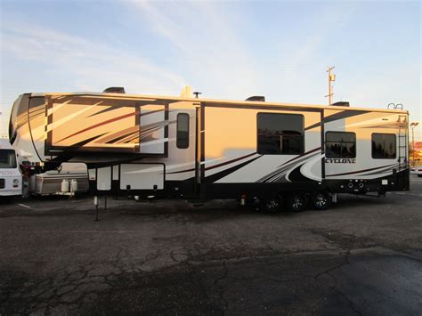 Rv For Sale 2019 Heartland Cyclone 4007 Fifth Wheel Toy Hauler 44 In