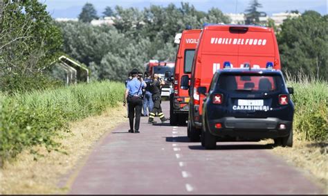 L'impatto è avvenuto all'inizio di via cuneo. Incidente Cuneo: morti 5 giovani, 4 feriti