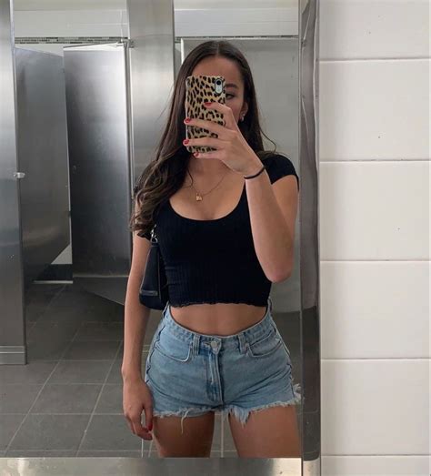 pin by rev on ~ mirror selfies in 2020 cute spring outfits crop top outfits girl photo poses