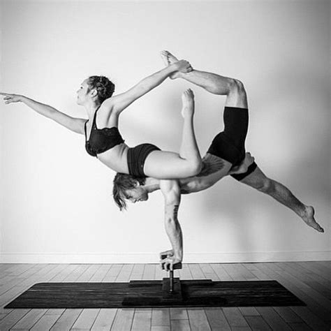 Couples Yoga Fit Couples Workout Couples Arco Yoga 2 Person Yoga Poses Acro Yoga Poses
