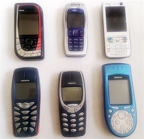 Aşağı Yuvarlama Damar Kaygan Nokia Eski Cep Telefonları Gösteri çözmek