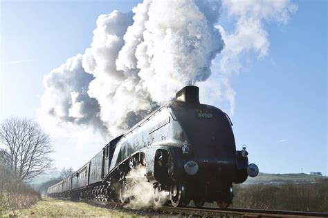 WATCH: A4 steam locomotive Union of South Africa in the winter light on ...