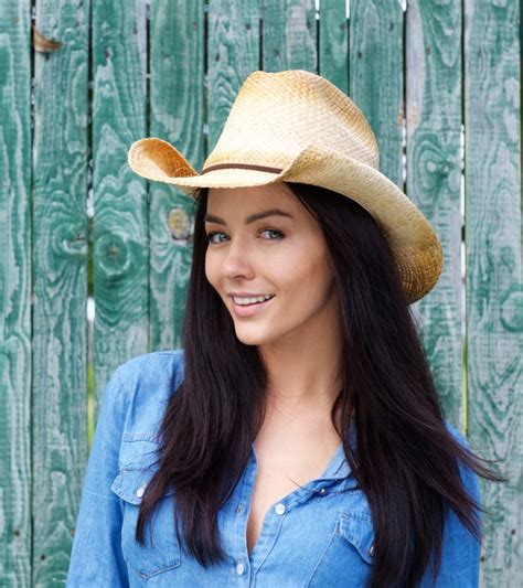 11 Best Cowboy Hats For Women To Amp Up Every Outfit 2023