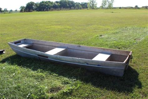 12 Ft Tracker Jon Boat For Sale Zeboats