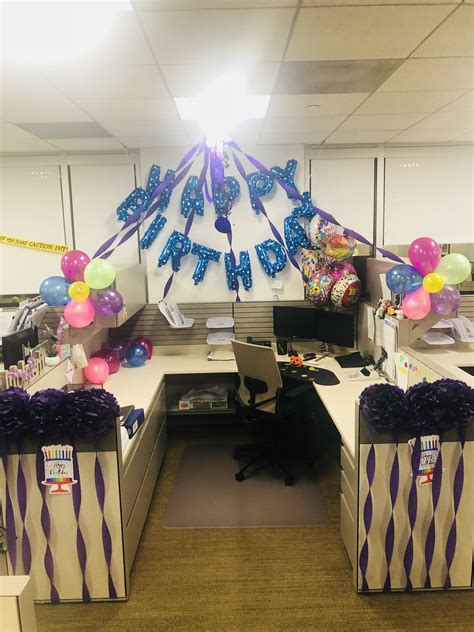 Decorated For Birthday Cubicle Decor Decorate Cubicle Office Birthday