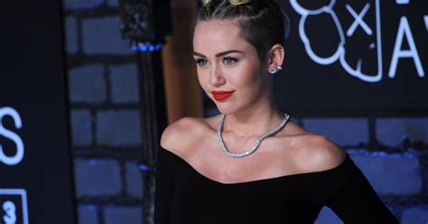 Miley Cyrus Was Looking To Make History With Her Vma Performance