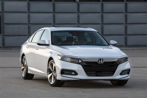 New Honda Accord Marries Grown Up Looks With Sporty Performance