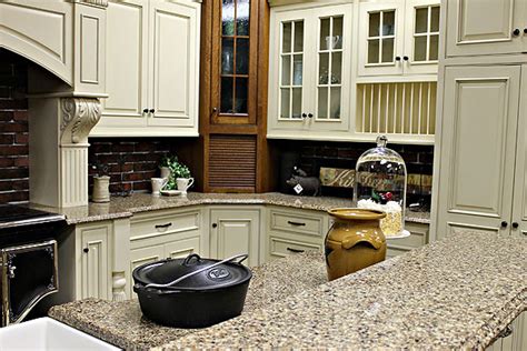 We specialize in free standing kitchen cabinets. White Maple Amish Kitchen Cabinets - Farmhouse - Kitchen ...