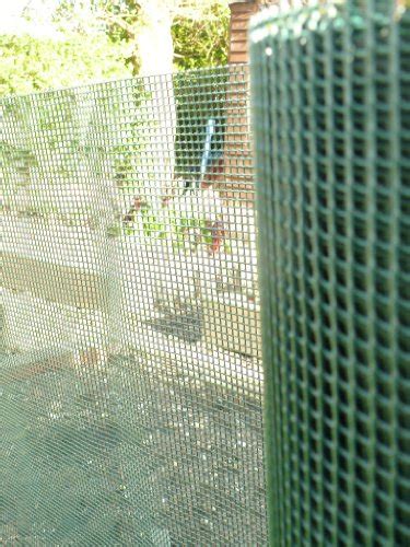 Plastic mesh has two major uses: Plastic Garden Fencing 1m x 25m Green 5mm Green Netting ...