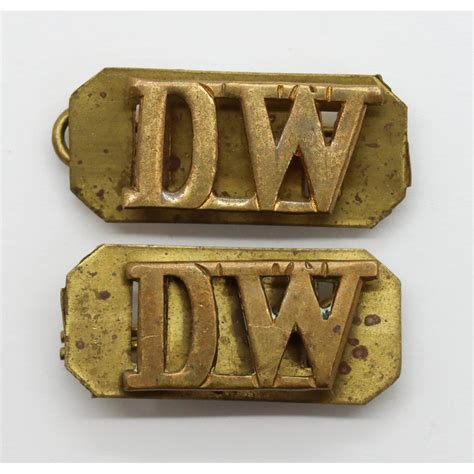 Pair Of Duke Of Wellingtons Regiment Dw Shoulder Titles