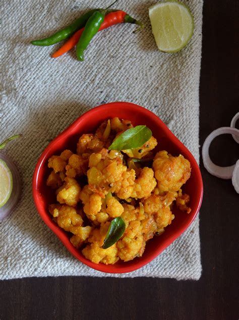 Cauliflower Poriyal South Indian Style Gobi Ki Sabzi Gobi Ki Sabji