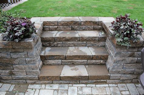 Copyright 2010 by national precast concrete the association of the manufactured concrete products industry. LANDSCAPE BLOCK | GeoStone Modular Retaining Walls ...