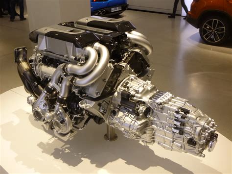 As if that weren't enough, bugatti recently unveiled a sport trim that is 18 kilograms lighter than the. File:W16 Engine Bugatti Chiron-P1010490.jpg - Wikimedia ...