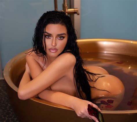 Abigail Ratchford Sexy Christmas Photos The Fappening
