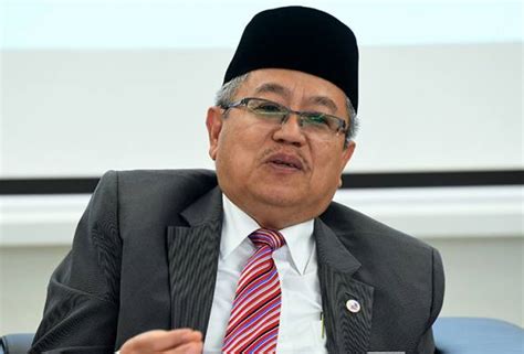 As for the halal scene in malaysia, malaysia's halal industry contributed about 7.5% of malaysia's gdp in 2017. Jakim nafi pegawai minta bayaran bagi daftar premis proses ...