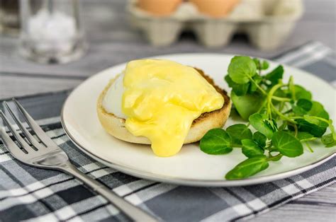 10 Best Vegetarian Eggs Benedict Recipes