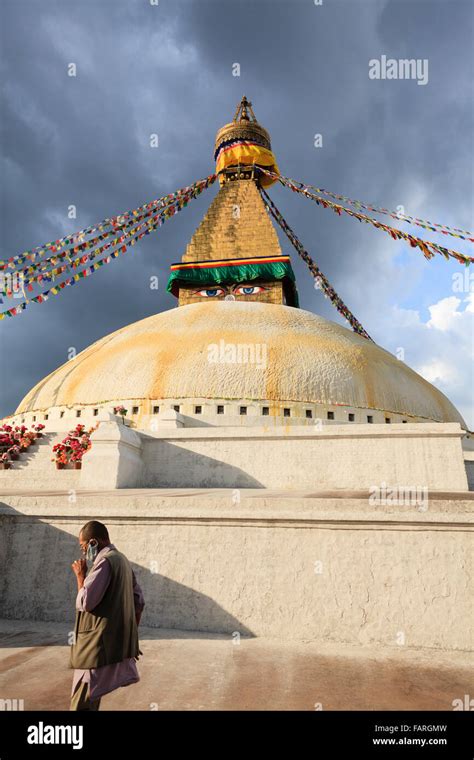 Pilgrim Surrounding Boudhanath Stupa Kathmandu Nepal Stock Photo Alamy