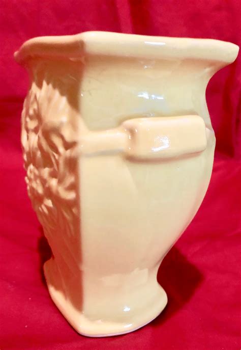 Mccoy Pottery Vintage Yellow Flowered Vase